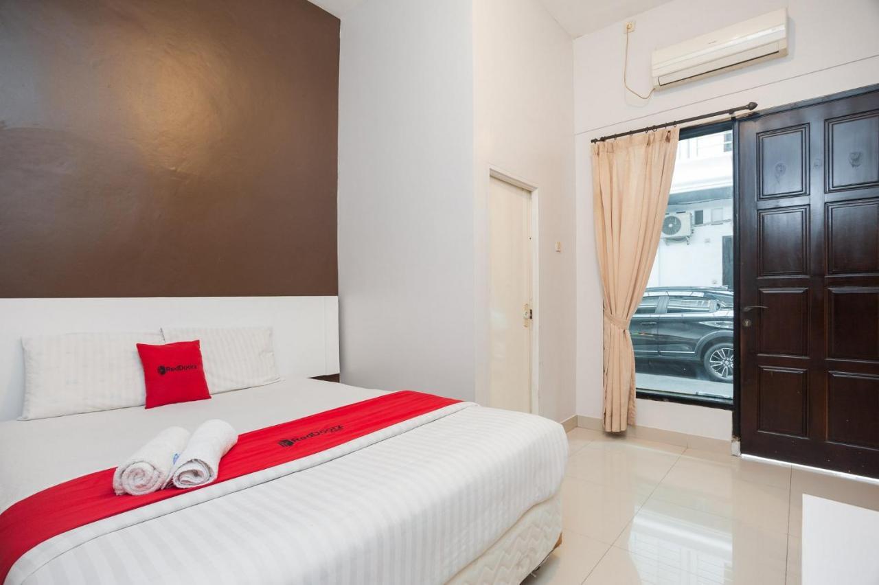 Hotel Reddoorz Syariah Near Taman Air Mancur Bogor Extérieur photo